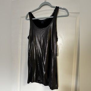 Gunmetal Silver Metallic Top M